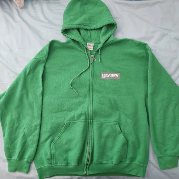 Bundle XL Stephen Amell F*ck Cancer Tshirt & Sinceriously Green Arrow Zip Hoodie - Picture 3 of 10